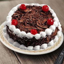 Round Black forest cake   to Rajahmundry