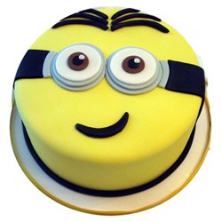 Minion Smiling Fondant Shape Cake to Rajahmundry