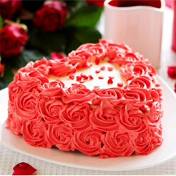 Strawberry Cake 2kg to Rajahmundry