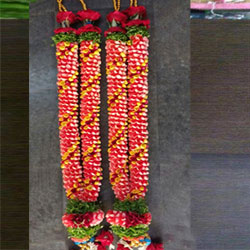 Yellow & Orange Roses Garland to Rajahmundry