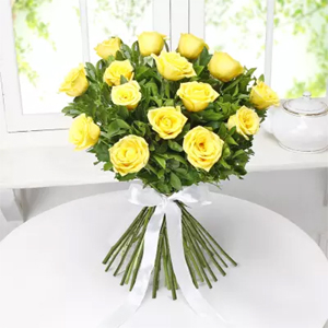 Yellow roses  to Rajahmundry