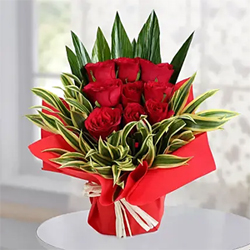 Red roses  to Rajahmundry
